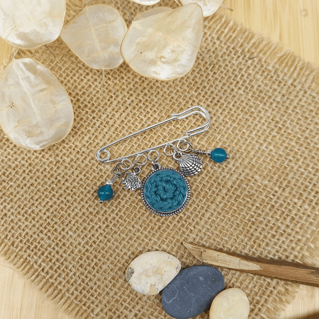 Broche turquoise foncé et argentée - La mer