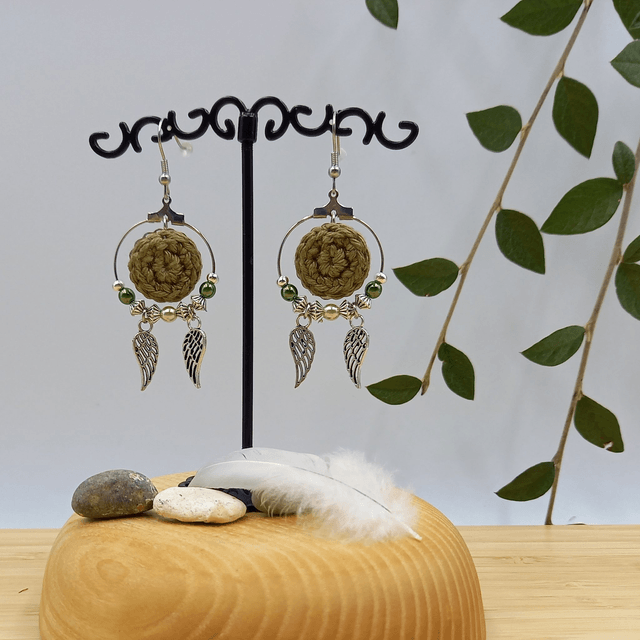 Parure kaki clair et argentée - Boucles d'oreille kaki clair type créoles