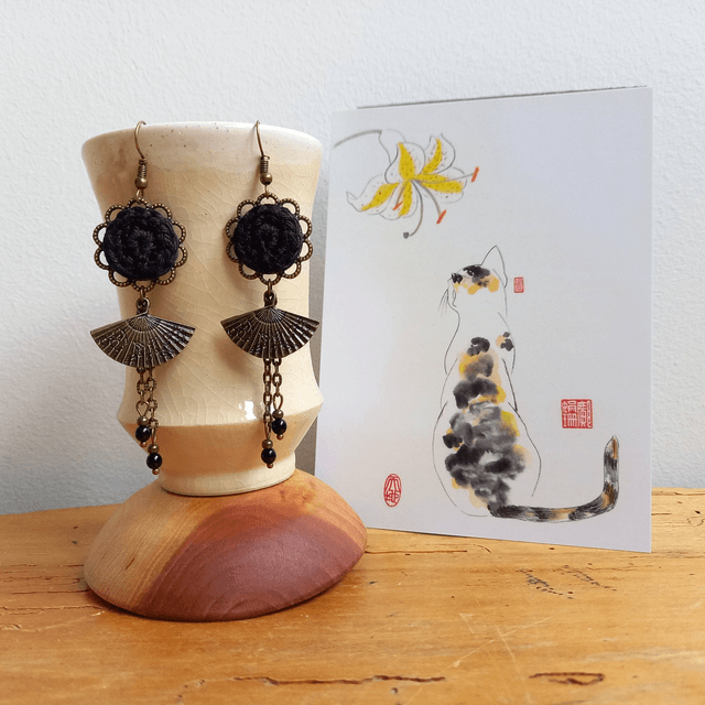 Boucles d'oreille Madame Hô - Noires