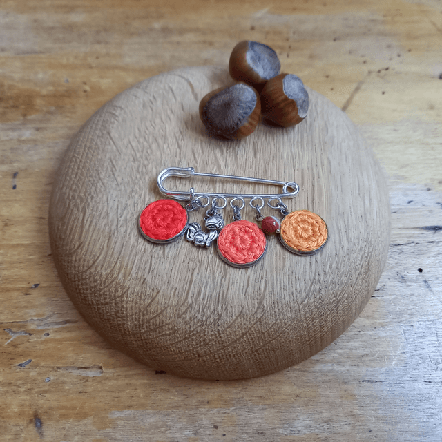 Broche orange et argentée - Renard
