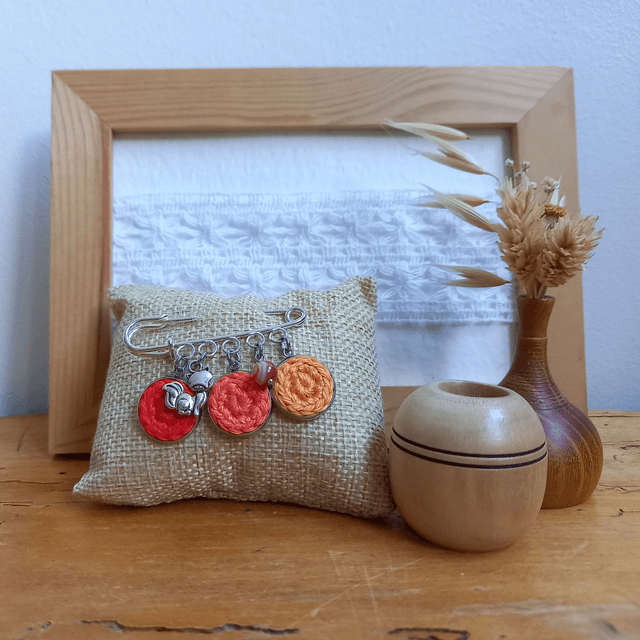 Broche orange et argentée - Renard
