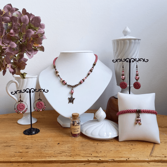 Parure bois de rose et bronze - Collier ras de cou Papillon