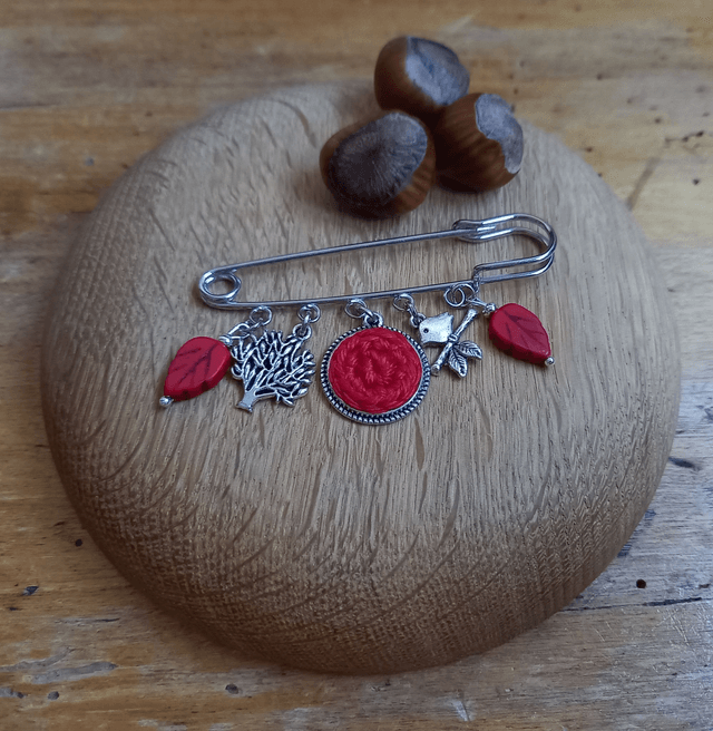 Broche rouge et argenté - Broche d'automne