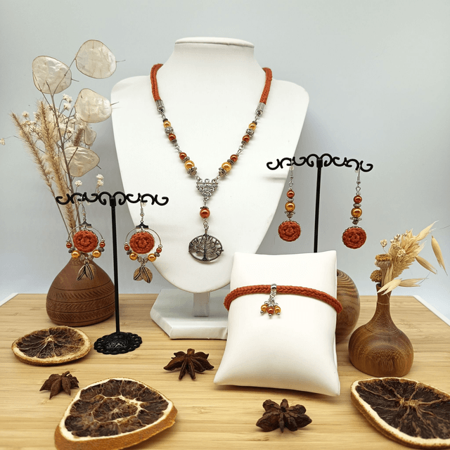 Parure orange foncé et argenté - Boucles d'oreille orange foncé et argenté pendantes