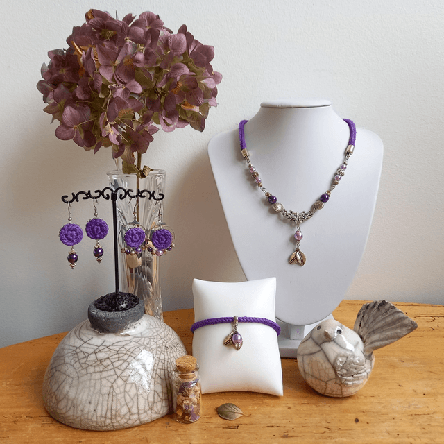 Parure violette et argentée - Bracelet tricoté violet
