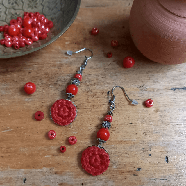 Parure rouge et argenté - Boucles d'oreille rouges pendantes