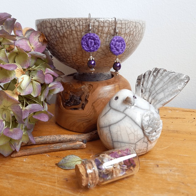Parure violette et argentée - Boucles d'oreille violettes type clochettes