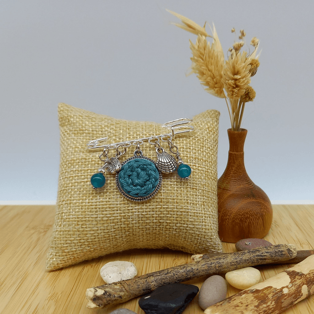 Broche turquoise foncé et argentée - La mer