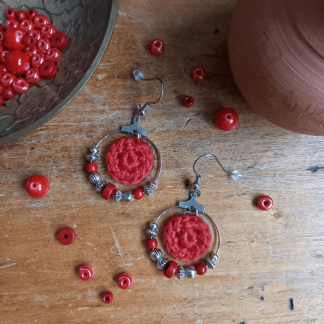 Parure rouge et argenté - Boucles d&#039;oreille rouges type créoles