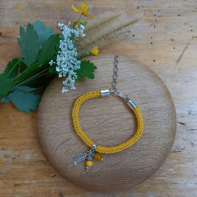 Parure jaune et argenté - Bracelet tricoté jaune