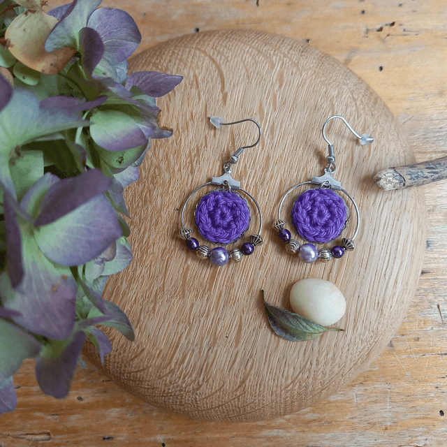 Parure violette et argentée - Boucles d&#039;oreille violettes type créoles
