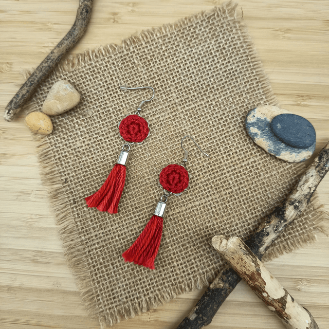 Parure rouge et argenté 2 - Boucles d&#039;oreille rouges à pompon