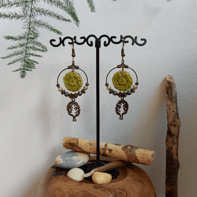 Parure vert anis et bronze - Boucles d&#039;oreille type créoles Arbre de vie